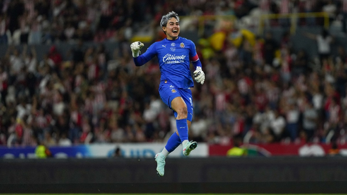 Blanca Félix Regresa a los Entrenamientos de Chivas Femenil Tras Superar una Fuerte Lesión