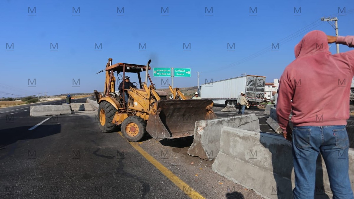 Impacto de los Bloqueos en Guanajuato: Pérdidas Económicas en Irapuato y Desabasto de Gasolina en Silao