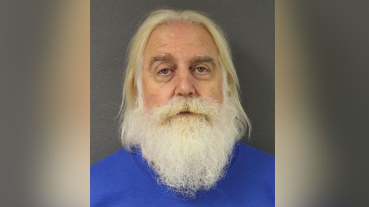 Detención del Actor de Papá Noel por Contenido Explícito Relacionado con Menores