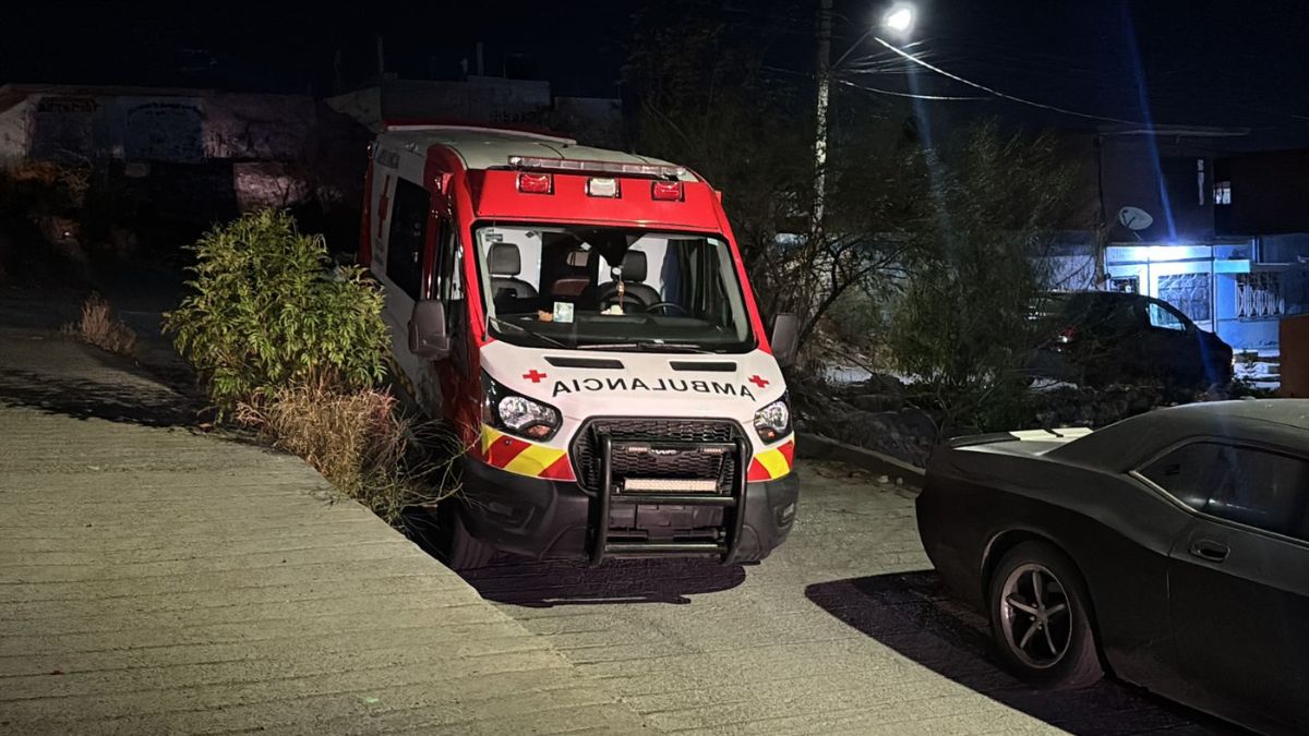 Torreón: Menor de 14 años sufre accidente con cuchillo al intentar abrir una lata